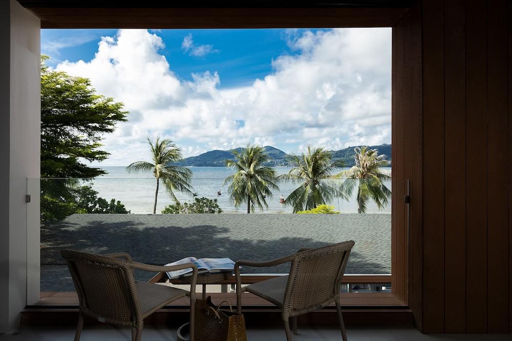 Liv Hotel Phuket Patong Beachfront Ngoại thất bức ảnh