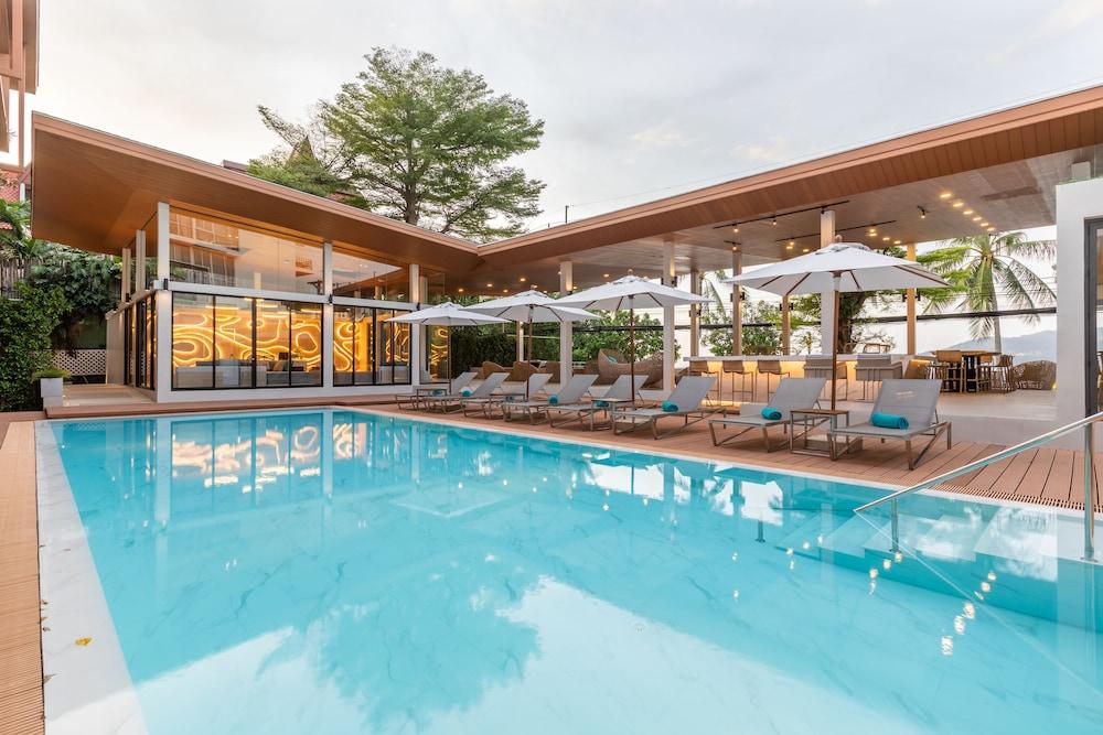 Liv Hotel Phuket Patong Beachfront Ngoại thất bức ảnh