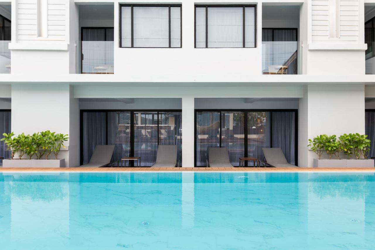 Liv Hotel Phuket Patong Beachfront Ngoại thất bức ảnh