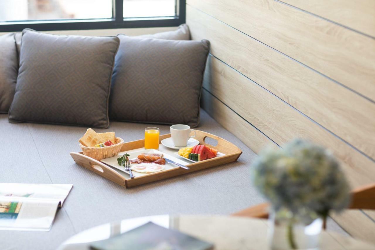 Liv Hotel Phuket Patong Beachfront Ngoại thất bức ảnh