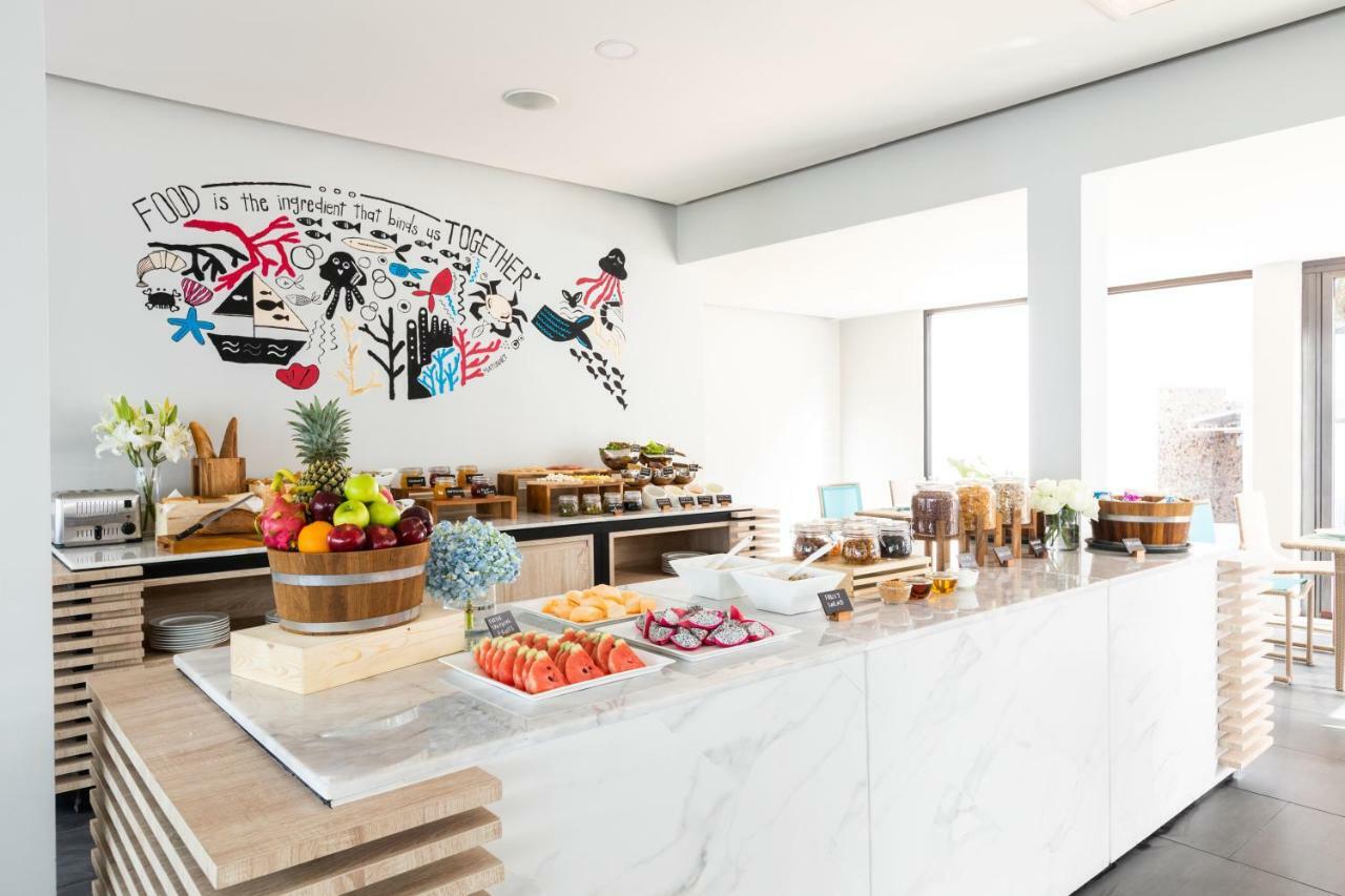 Liv Hotel Phuket Patong Beachfront Ngoại thất bức ảnh